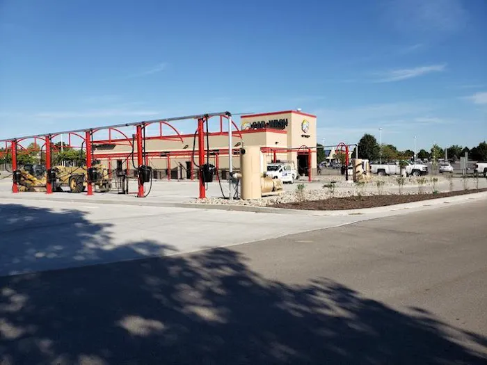 Zips Car Wash Picture 6