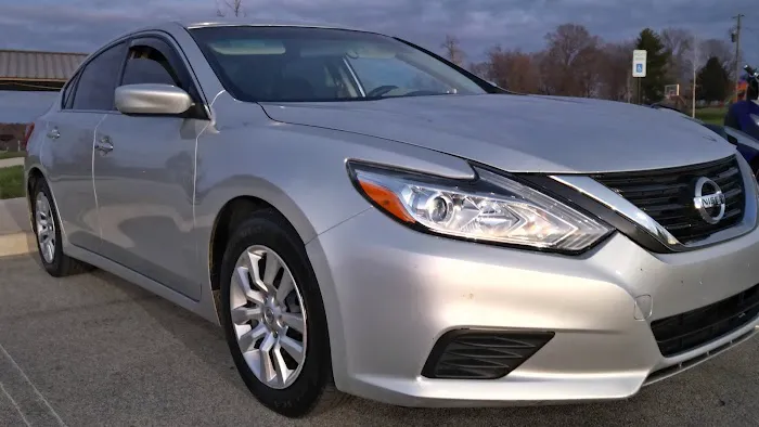 Zips Car Wash Picture 1