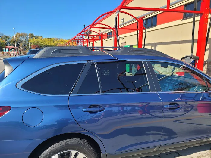 Zips Car Wash Picture 7