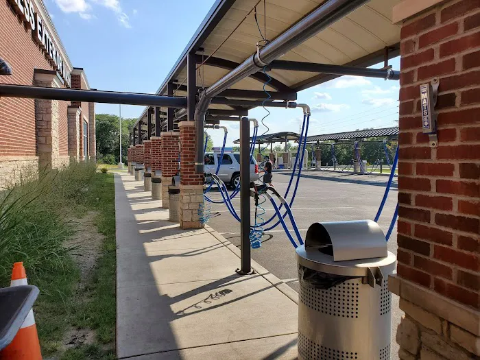 Mr. Sparkle Auto Spa Picture 7