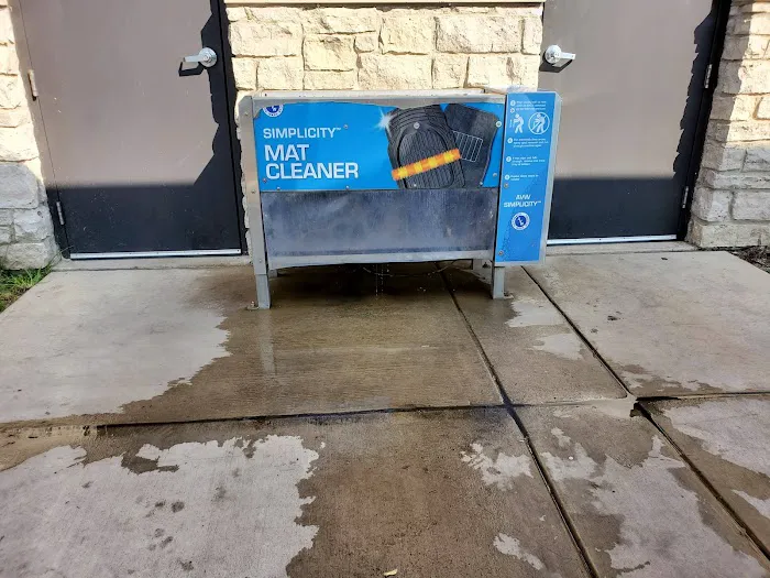 Mr. Sparkle Auto Spa Picture 4