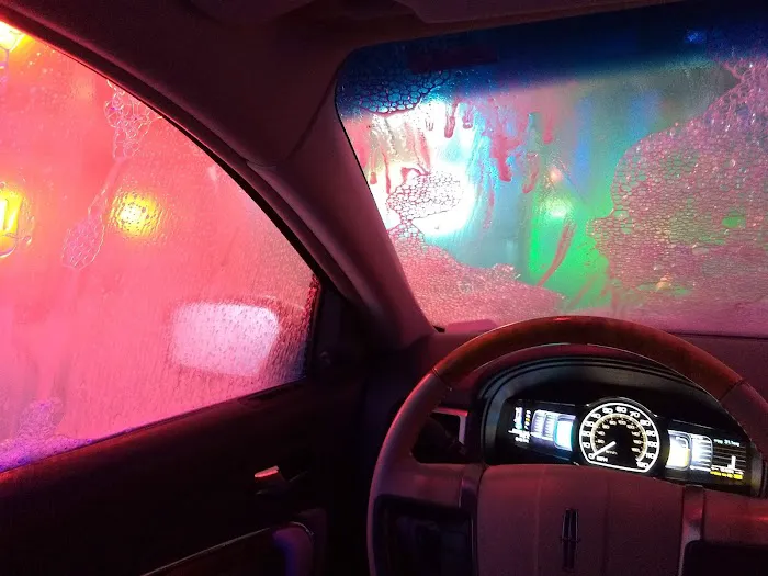 Delta Sonic Car Wash Picture 8