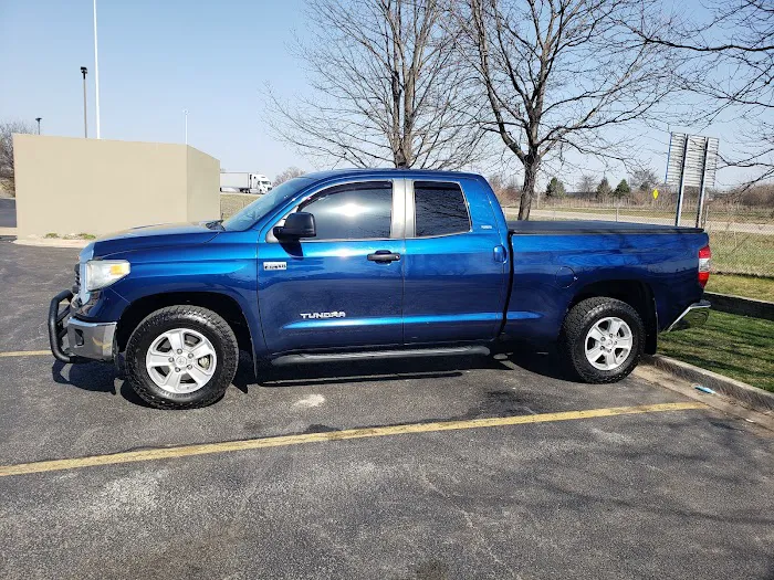 Hydro Express Car Wash and Detail Center Picture 2