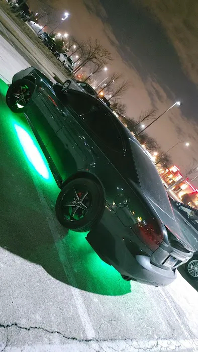 Fuller's Express Carwash Picture 2