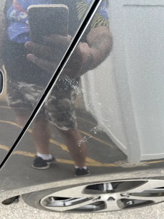 Fuller's Express Carwash Picture 7