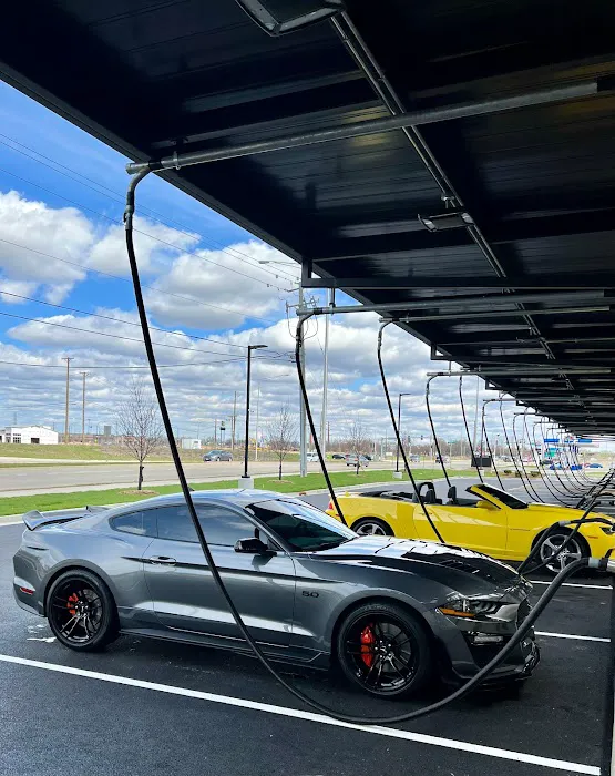 Encore Car Wash Picture 4