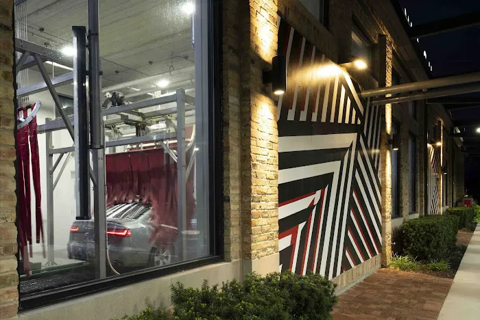 Encore Car Wash Picture 5