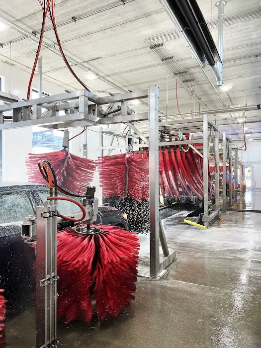 Encore Car Wash Picture 1