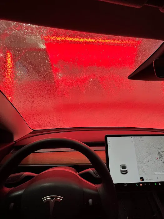 Encore Car Wash Picture 10