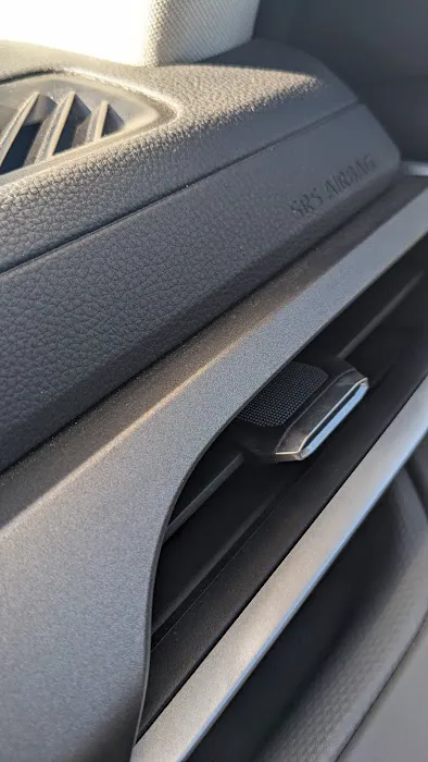 Red Carpet Car Wash Picture 9