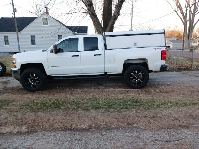 Sparkle Express Car Wash Picture 1