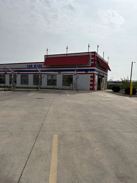 Sparkle Express Car Wash Picture 4