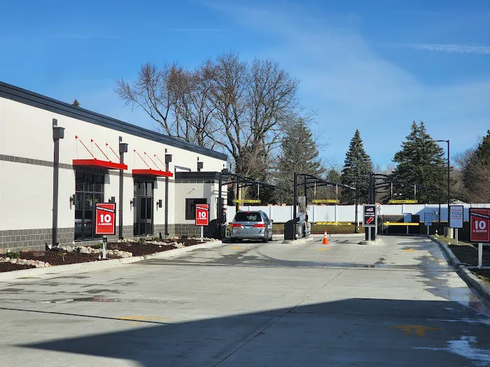 Club Car Wash Picture 6