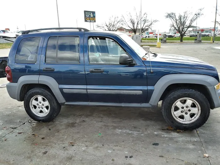 Waterworks Car Wash Picture 2