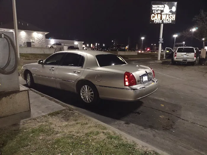 Waterworks Car Wash Picture 9