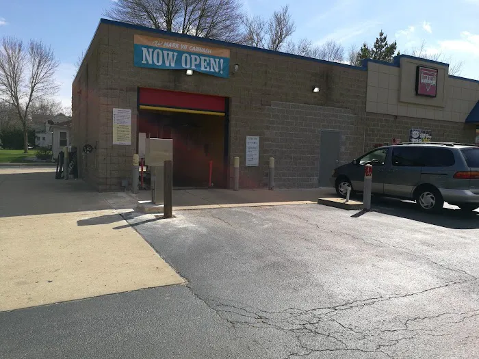 Stop 24 CAR WASH Picture 4