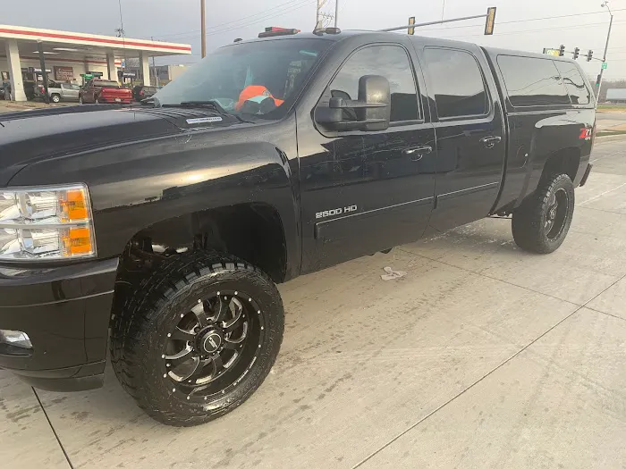 Beck's Car Wash Picture 8