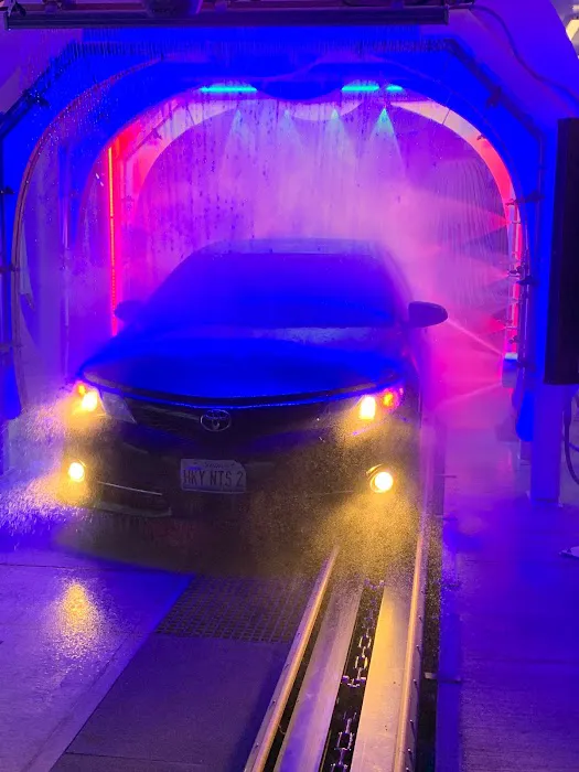 Beck's Car Wash Picture 9