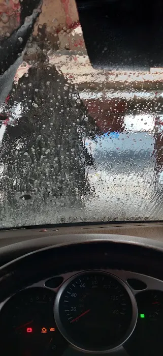 WASH-O-RAMA Picture 8