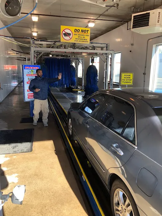 Rainstorm Car Wash Picture 4