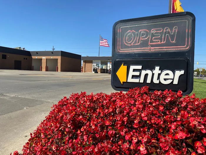 Crew Carwash Picture 10