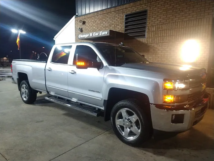 Crew Carwash Picture 4
