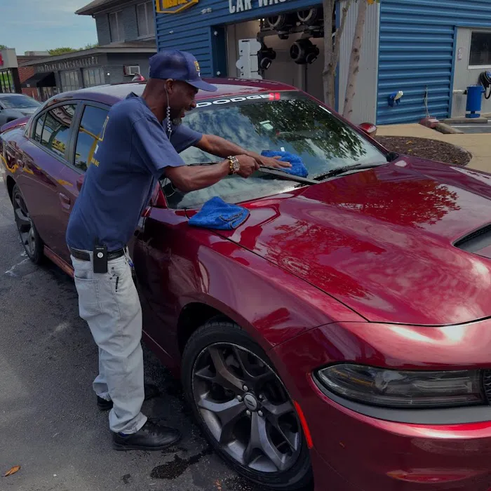 Memphis Wash Co. Picture 10