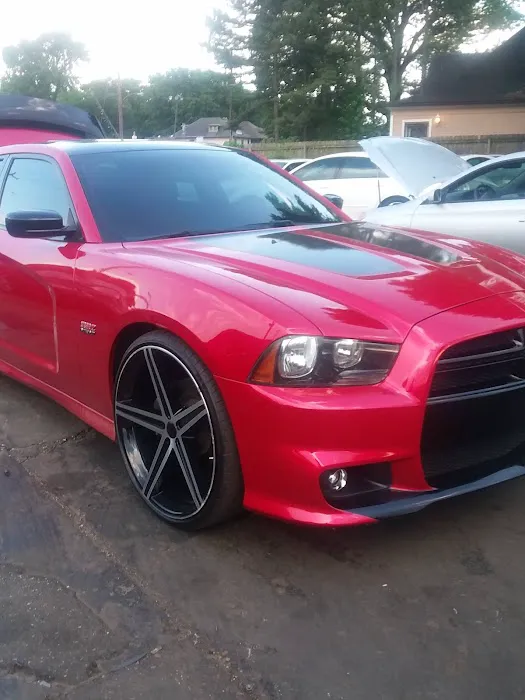 Executive Car Wash Picture 4