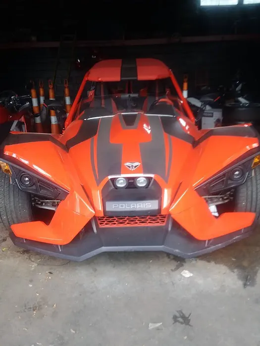 Executive Car Wash Picture 2