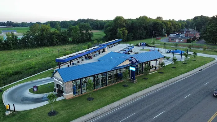 Tidal Wave Auto Spa | Car Wash Picture 6