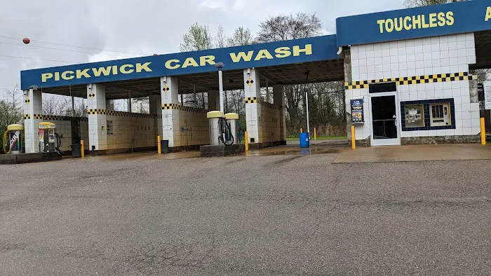 Pickwick Car Wash Picture 3