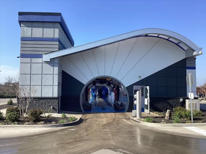 Great White Express Car Wash Picture 4