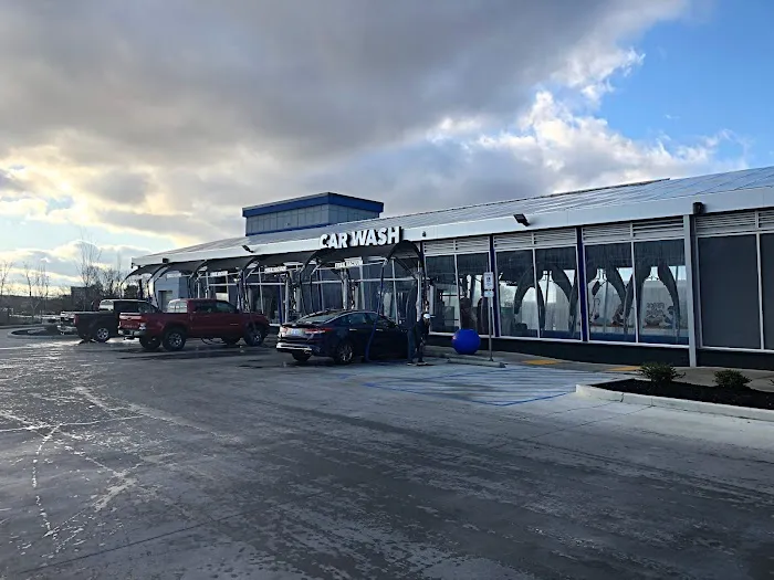 Great White Express Car Wash Picture 2