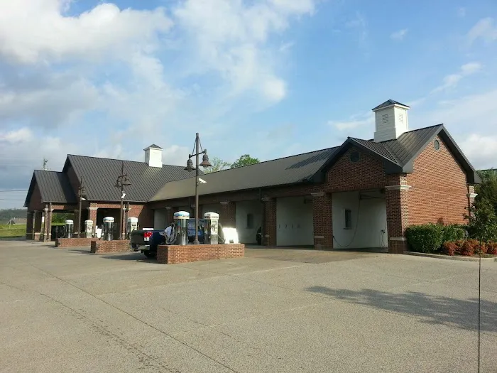 Campbell Station Carwash Picture 1