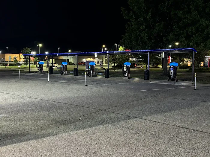 Legacy Car Wash Picture 7