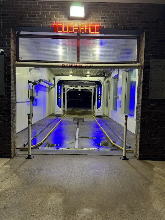 Legacy Car Wash Picture 2