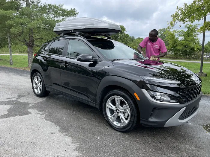 Bayo CarWash & Detailing Shop Picture 2