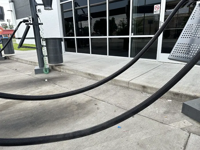 Wash N' Roll Car Wash - Madison, TN Picture 10