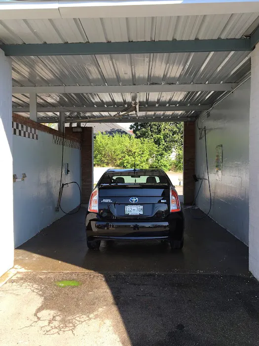 Inglewood Auto Wash Picture 8