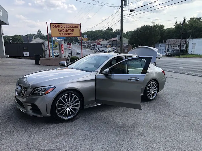 Inglewood Auto Wash Picture 1