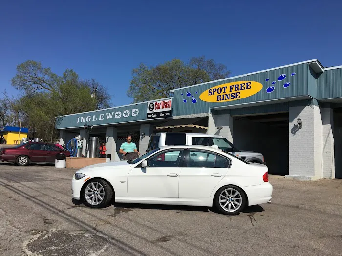 Inglewood Auto Wash Picture 3