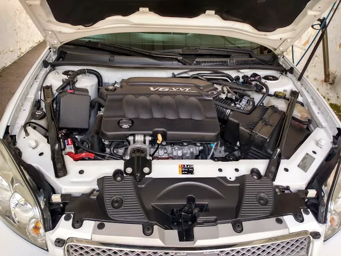 Inglewood Auto Wash Picture 6