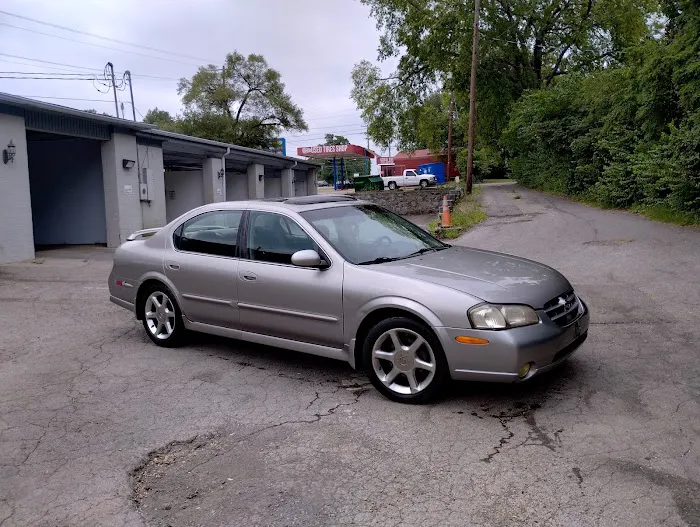 Inglewood Auto Wash Picture 2
