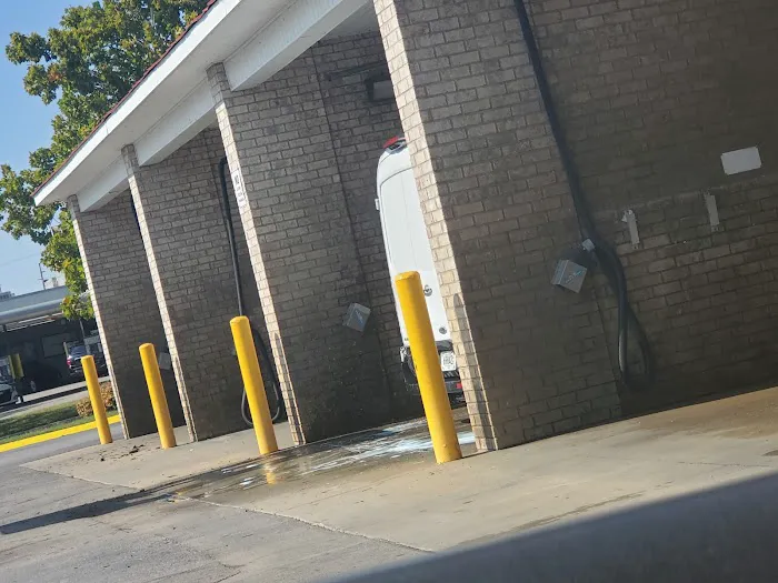 Champion Car Wash Picture 4