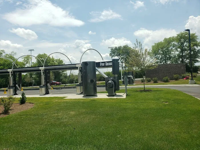 Wash N' Roll Car Wash - Gallatin, TN (2065 Nashville Pike) Picture 6