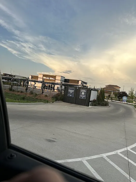 Wash N Roll Picture 1