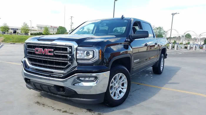 Mike's Carwash Picture 7