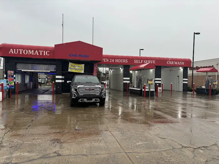 Fountains Auto Wash Jeffersonville Picture 1