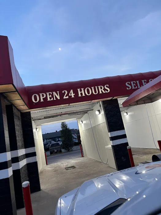 Fountains Auto Wash Jeffersonville Picture 2