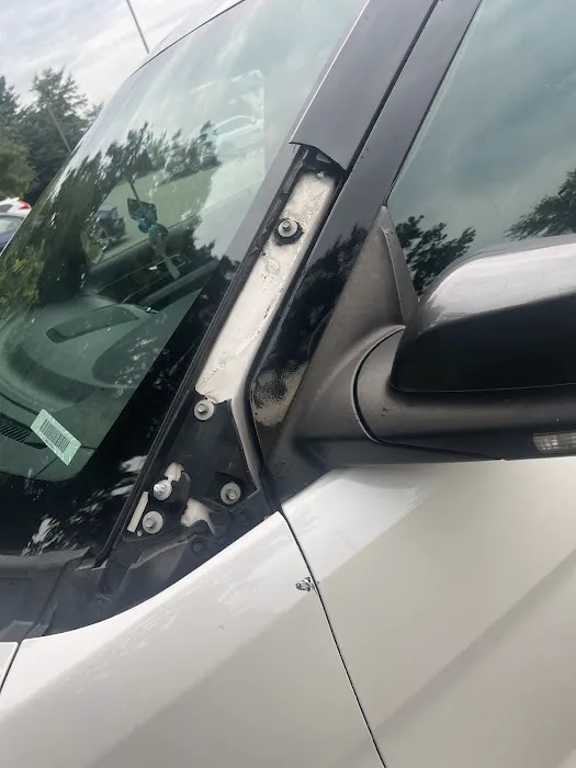 Take 5 Car Wash Picture 3